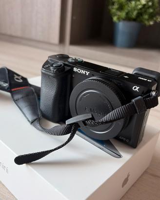 Sony A6000 APS-C 24,3 MP Mirrorless - Nero