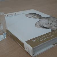 ROMA libro-fermacarte