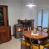 salotto in legno massiccio