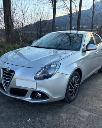 Alfa Romeo Giulietta 1.6 JTD 105 CV GANCIO TRAINO