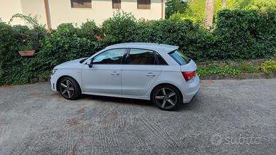 Audi A1 1.2 turbo sline per neo patentati