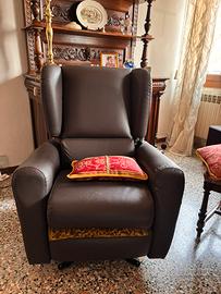 Poltrona motorizzata per anziani