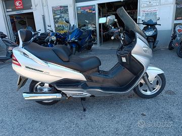 scooter suzuki burgmann 400