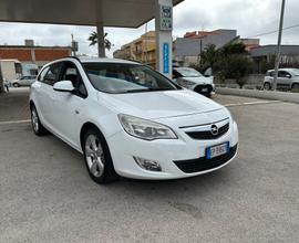 Opel Astra SW