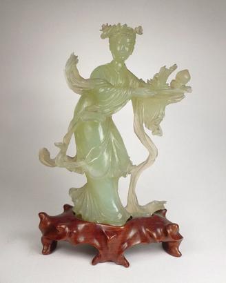Scultura cinese in Giada Nefrite Celadon - fine XI