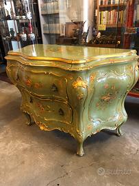 Como’ con specchio stile veneziano