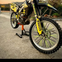 Suzuki rmz