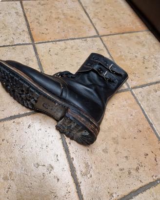 Anfibi originali militari, nr. 43