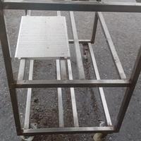 Carrello per scaffalatura