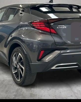 toyota chr hybrid 2.0