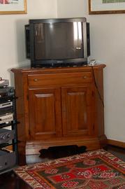 angoliera bassa artigianale in noce