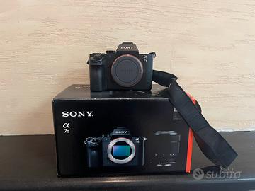Sony Alpha 7ii + obiettivo 28-70mm + Accessori