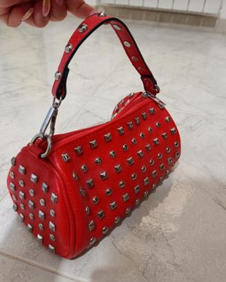 Borsa con borchie
