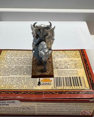Warhammer: Guerriero del Caos su Cavallo