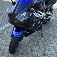 Yamaha YZF R1 - 2001