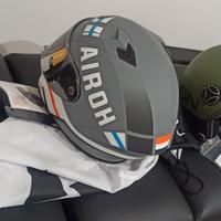 CASCO INTEGRALE AIROH NUOVO CASCHI MOMO LEGGI BENE