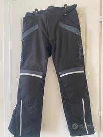 Pantaloni moto