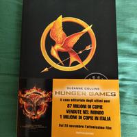 Suzanne Collins - Hunger Games 
