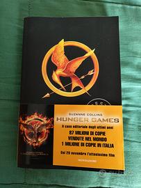 Suzanne Collins - Hunger Games 