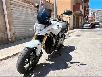 Honda Hornet