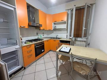 Appartamento 4 camere zona universitaria