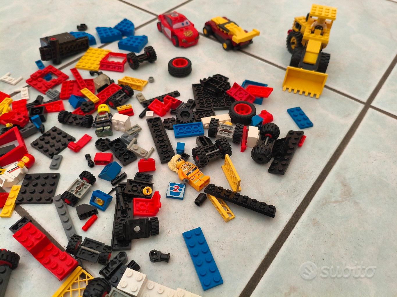 Lego pezzi vari Tutto per i bambini In vendita a Benevento