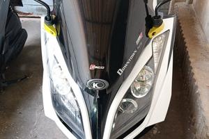 Kymco downtown 300
