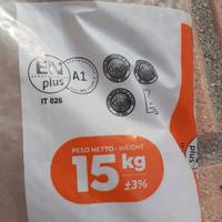 5 sacchi per stufa pellet A1