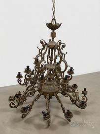 Lampadario vintage imponente in bronzo/ottone