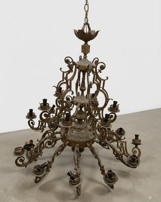 Lampadario vintage imponente in bronzo/ottone