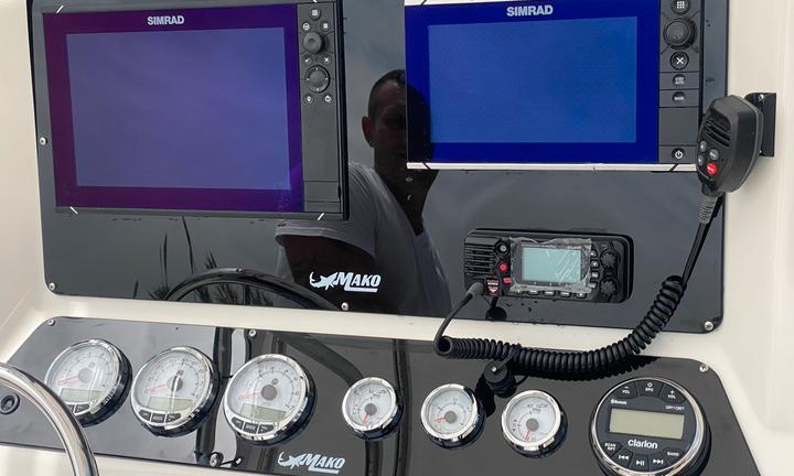 Fisherman americano mako 252