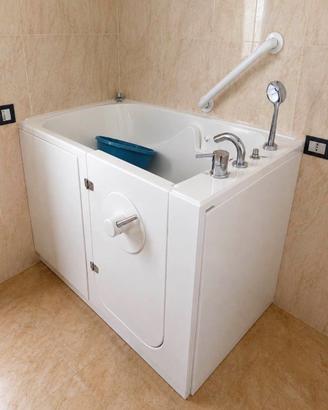 vasca da bagno per disabili/anziani