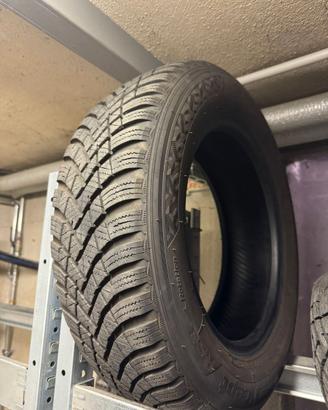 Gomme Invernali Hankook winter 175/65R14 82T