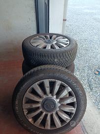 4 gomme con cerchi originali fiat 500L