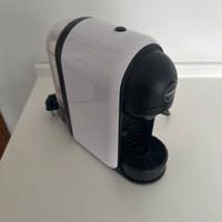 Macchina del caffe lavazza a modo mio