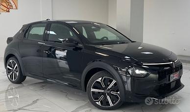 Lancia Ypsilon Hybrid e-DCT