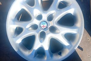 cerchi in lega alfa Romeo 