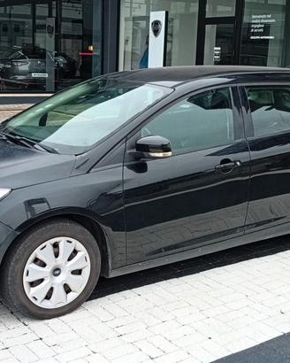 FORD FOCUS SW 1.6 TDCi 105 CV neopatentati