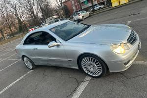MERCEDES BENZ CLK 220 
