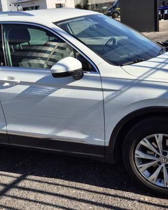 VW Tiguan 1.6 TDI BUSINESS