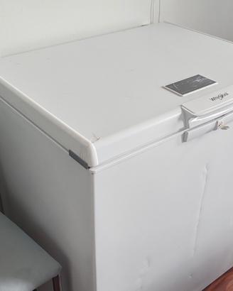 Congelatore a pozzetto  Whirlpool W  204 FO   da