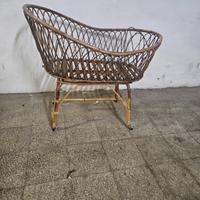 lettino in vimini vintage
