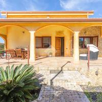 VILLA SINGOLA A QUARTU SANT'ELENA