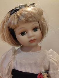 Bambola porcellana senza piedistallo