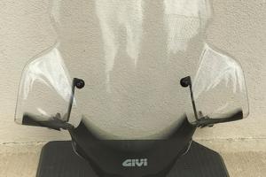 Parabrezza GIVI 446DT + D446KIT  Scuter 