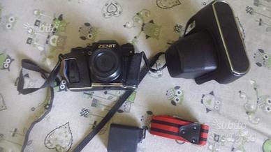 Macchina fotografica zenit 122