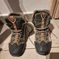 Scarponcini trekking 