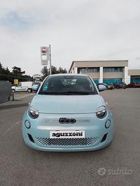 Fiat 500e Berlina 42 kWh Icon