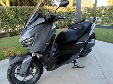 Yamaha Xmax tachmax 300