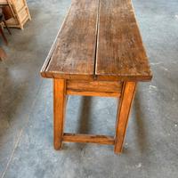 Tavolo arredamento con cassetto